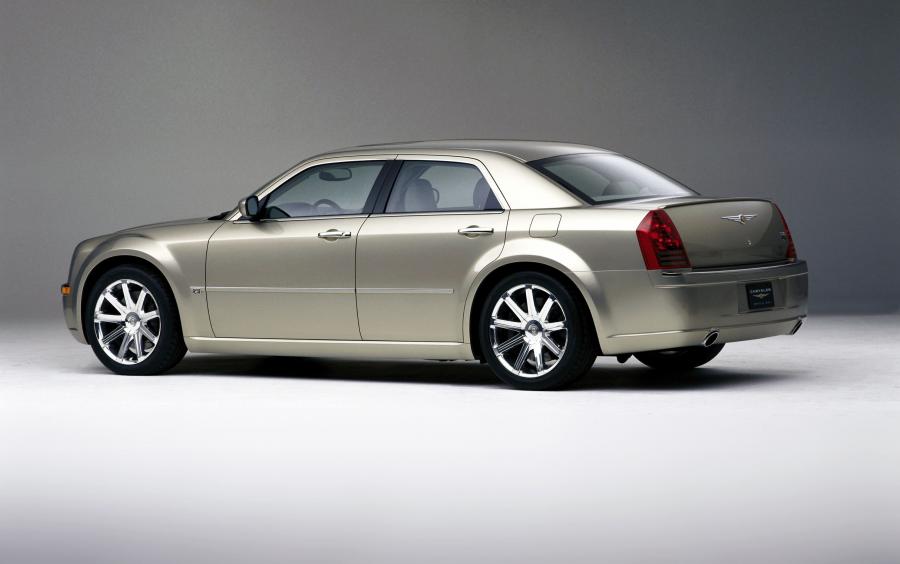 Chrysler 300C Concept 2003 года  (фото 21 из 69)